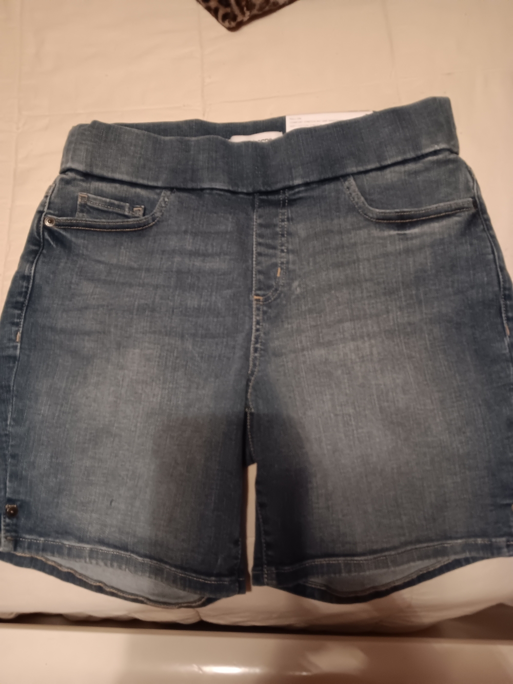 Liz Claiborne Women's Denim Pull-On Shorts - Blue Wash